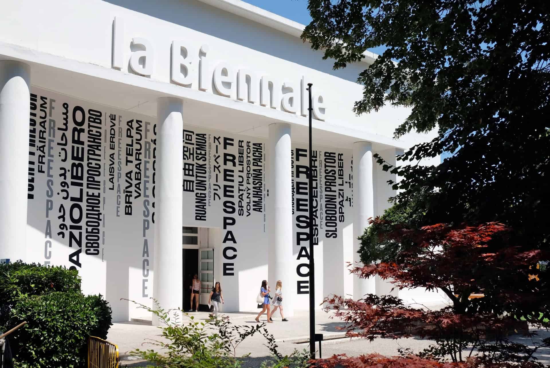 exposition biennale arsenal