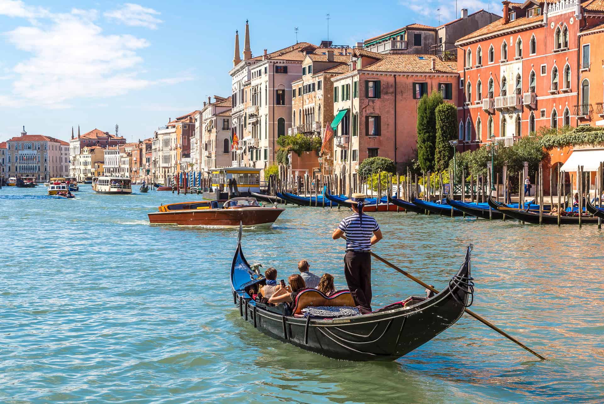 tour en gondole sur le grand canal de venise tour en gondole sur le grand canal de venise