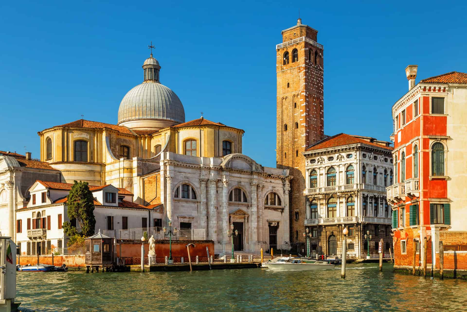 ou dormir a venise en famille eglise dans le quartier de cannaregio a venise en ete ou dormir a venise en famille eglise dans le quartier de cannaregio a venise en ete
